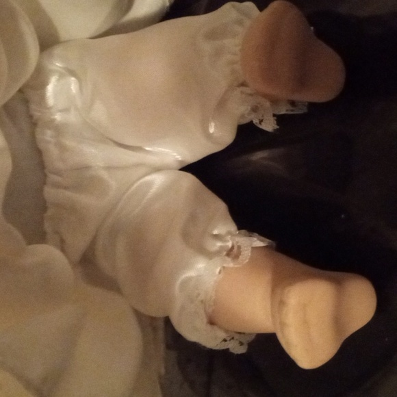 Porcelain collection Doll - Picture 3 of 4